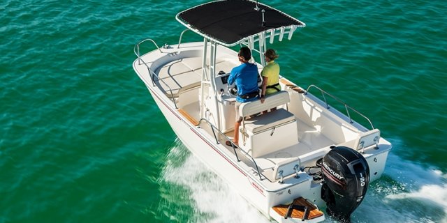 2024 Boston Whaler 190 MONTAUK / 19MTK