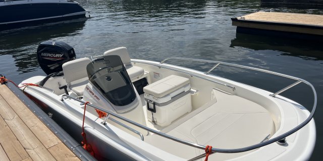 2024 Boston Whaler 130 SUPERSPORT / 13SPT