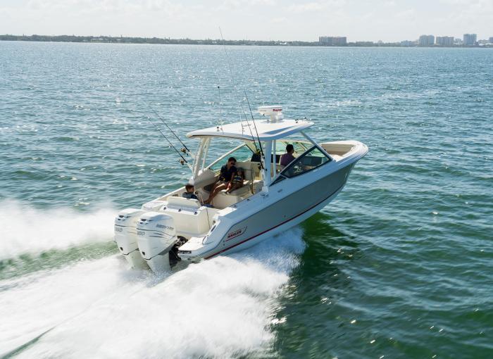 Family cruise on a Boston Whaler in Ontario